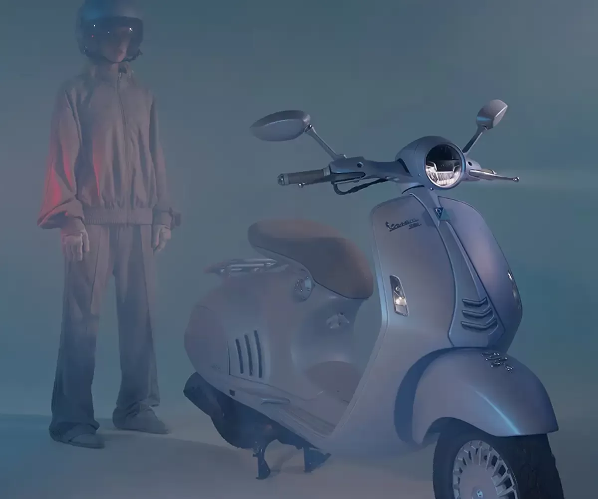 2025 Vespa 946 Snake