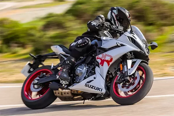 Suzuki GSX-8R